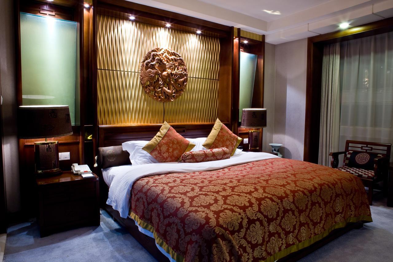 Hongyi Hotel Wuhan Eksteriør bilde