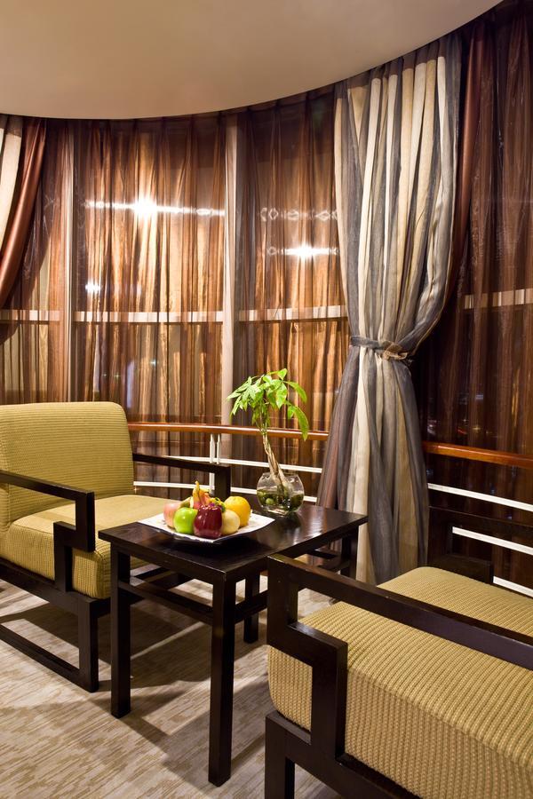 Hongyi Hotel Wuhan Eksteriør bilde